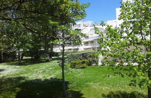 La Baule-Escoublac Apartment | La Baule Benedict sector type 2/3 on private park 400m from the beaches and shops