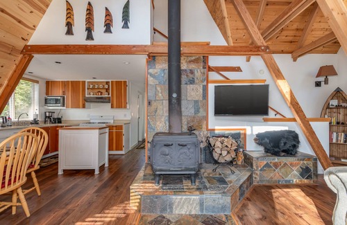 Arnold Cabin | La Belle Cabine-Lake Access