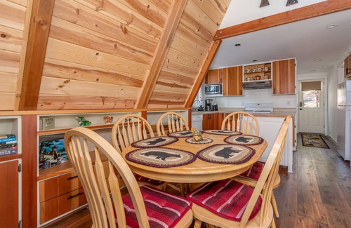 Arnold Cabin | La Belle Cabine-Lake Access