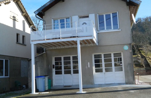 Etival Apartment | La Berlie du Jura +gîte n°3 + 12 persons