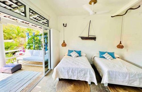 Santa Maria Huatulco House | La Bocana Palm House