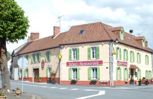 Nouzerines Hotel | La Bonne Auberge