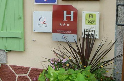 Nouzerines Hotel | La Bonne Auberge