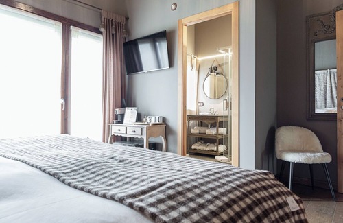 Canillo Bed & Breakfast | La Borda del Pi I Casamanya I Breakfast Included