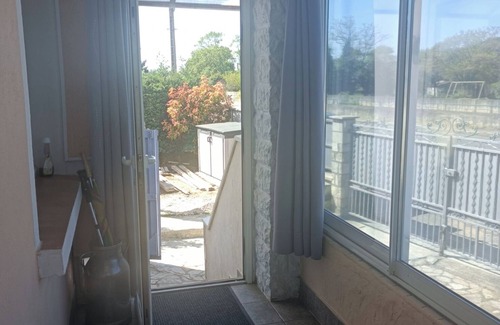 Saint-Martin-de-Valgalgues Apartment | "La Casa di Gerlinde by Saint Martin" apartment with pool, pet friendly!