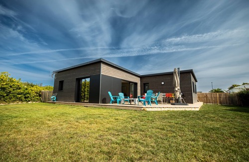 Santec Villa | La Cabane du Billou, Maison en Bois à 200 m D'une Plage de Sable fin
