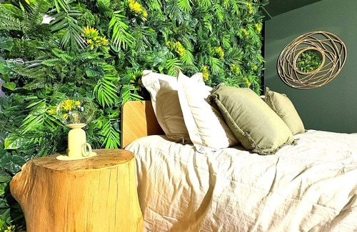 Villefranche-sur-Saone Apartment | "La Cachette Sauvage" in the heart of Villefranche