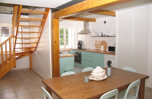 Conques-sur-Orbiel Cottage | La Calèche at Domaine de Curé (for 2) with pool