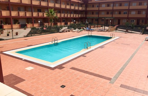 Parque Holandes Apartment | La Caleta (Parques Holandes): Beautiful apartment with 3 pools & free WiFi