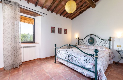 Montieri Apartment | La Casa Antica by Interhome
