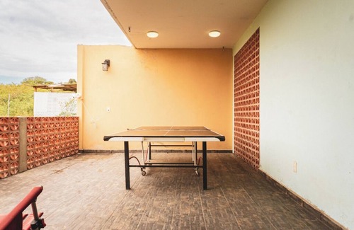 Agencia Municipal Santa Cruz House | La Casa De Cristal. Pet friendly and confortable