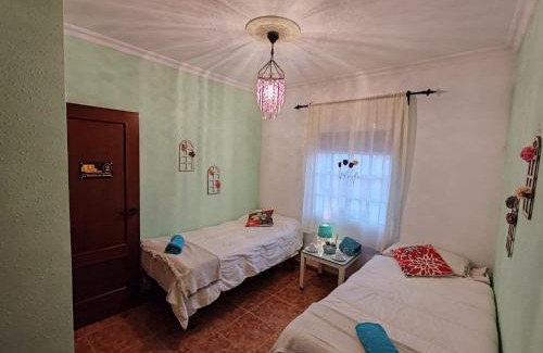 Ciudad Universitaria Bed & Breakfast | La casa de Marifé, a 15" de Sevilla y a 30" del aeropuerto
