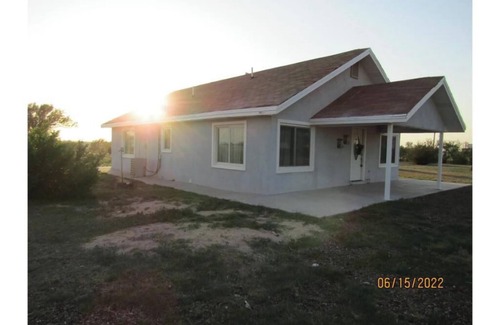 Dawn House | La Casa de la Loma. Unit B