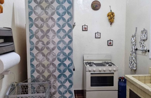 San Salvador Apartment | "La Casa del pasaje Sagrera" Alojamiento tranquilo y céntrico con 3 habitaciones