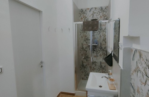 Borgo Dora Apartment | La Casa di Frida - A due Passi dal Gran Balon e dal Centro di Torino
