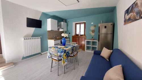 Giaveno Apartment | La Casa Di Memole