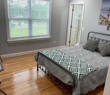 Whitsett House | La Casa Grande Hosting