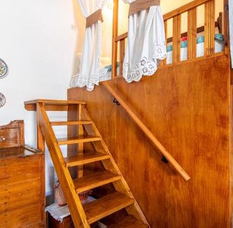 Soroni House | La Casa Lemonià