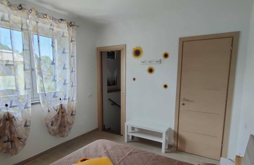 Grotte di Castro House | La casetta di AuriNico Accogliente casetta a soli 300mt metri dal lago