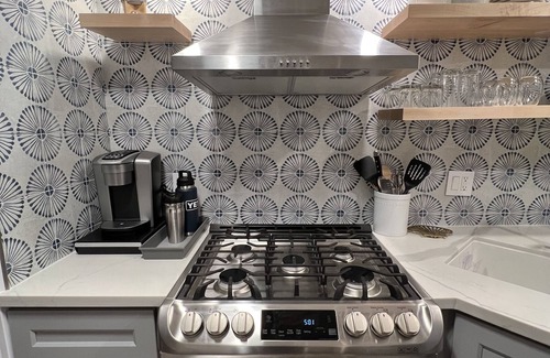 Hollywood Beach Cottage | La Casita Azul - Quaint, Artsy Cottage in Hollywood Beach - Short Walk to Sand!