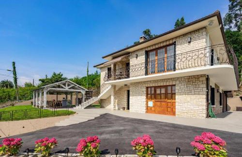 Ribadesella Ski Chalet | La Casona de Llovio próxima a Ribadesella
