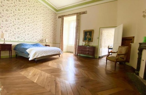 Joue-sur-Erdre House | La Chambre Verte - Château de la Chauvelière