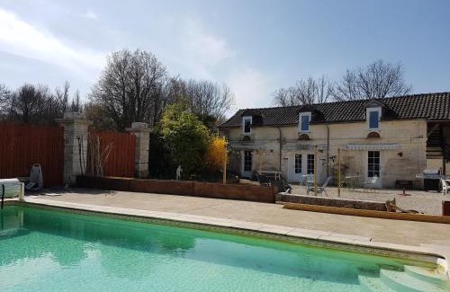 Vieux-Mareuil House | La Charrue gite complex