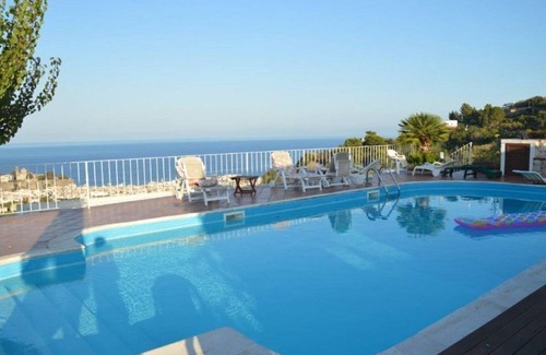 Monte Gallina House | La Chiara panoramic and suggestive house with swimming pool in Lipari