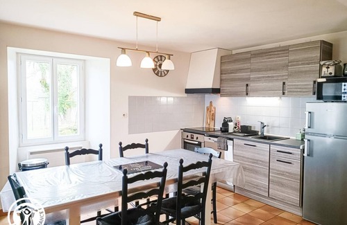 Viazac House | La Classe - VIAZAC - Gîte