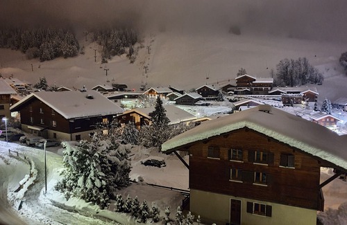 La Clusaz Apartment | LA CLUSAZ - DOMANIAL - classified 3* - 2 rooms + cellar + garage/5 to 7 pers - fiber