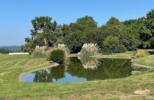 Ocquerre Apartment | La Colombe au Château sleeps 4 (Special offer in August)