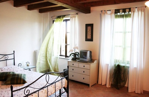 Cimitero di Roatto Bed & Breakfast | La Corte San Michele B&B