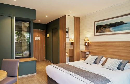 Courseulles-sur-Mer Hotel | La Cremaillère