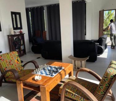 Lome Apartment | La croix du sud