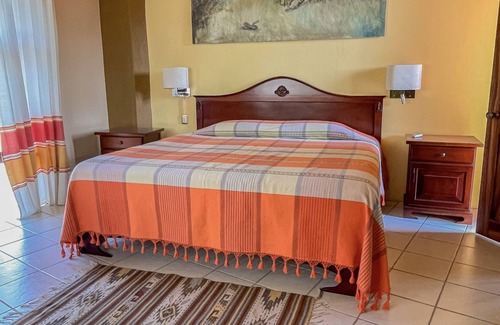 Teotitlan del Valle Bed & Breakfast | La Cupula B&B in Teotitlan del Valle, Oax.
