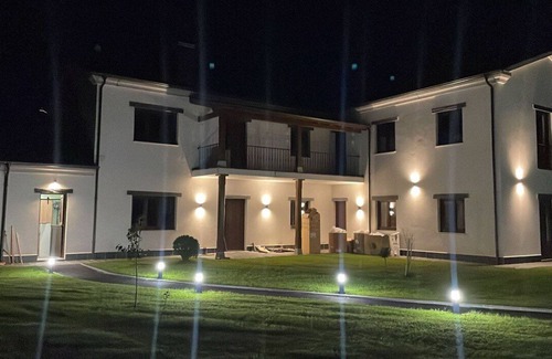Campos y Salave Apartment | LA CURTIA DEL NETO; ideal for families, 1 km from the beach of Porcía, EL FRANCO