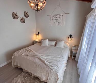 Villa Gesell Bed & Breakfast | LA CURVA Casa de Playa