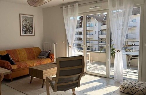 Aix-les-Bains Apartment | La Datcha - New T3 with balcony & parking, near train station