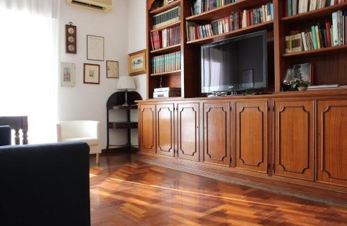 Quartiere XXXI Giuliano Dalmata Apartment | La Dimora del Comandante con Parcheggio Privato