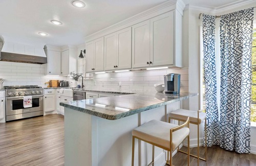 Lubbock House | La Dolce Vita 4BR 2BA Close to Tech