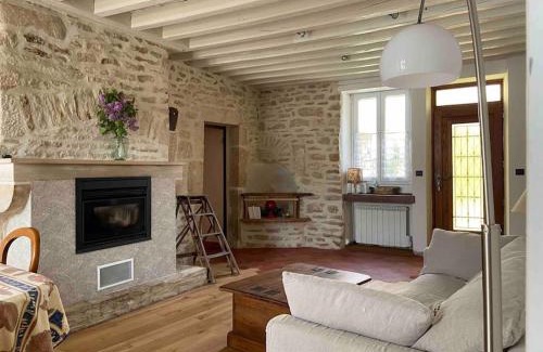 Massangis House | La Felicità