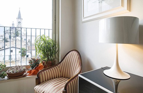 Sulmona Apartment | La Finestra Sulmò, panoramic apartment in Sulmona overlooking the historic center