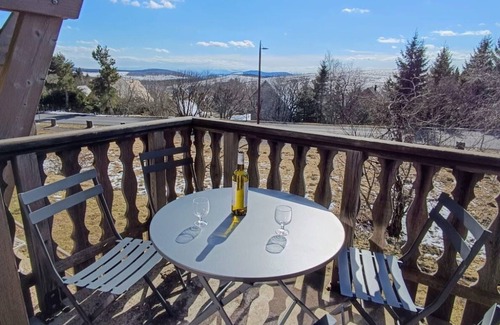 Besse-et-Saint-Anastaise Apartment | La Foliven - App 4/6 p. de 37 m² (37 m²)