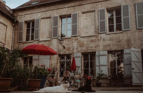 La Ferte-Milon Bed & Breakfast | La Fontaine Racine - Chambres d'hôtes