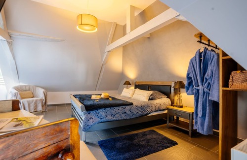 Chatelais House | La Forcerie de Chatelais
