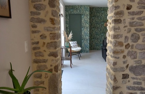 Barfleur House | La Forge, house for 6 in the heart of Barfleur, with private parking lot
