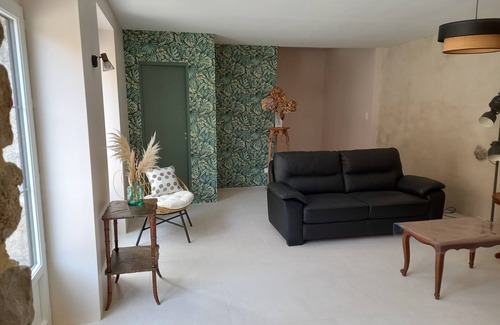 Barfleur House | La Forge, house for 6 in the heart of Barfleur, with private parking lot