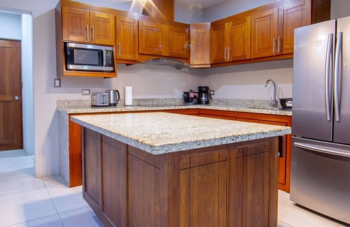 Barrio Pilo House | La Fortuna Deluxe Vacation Home - 5 Min from Town - Outdoor Pool