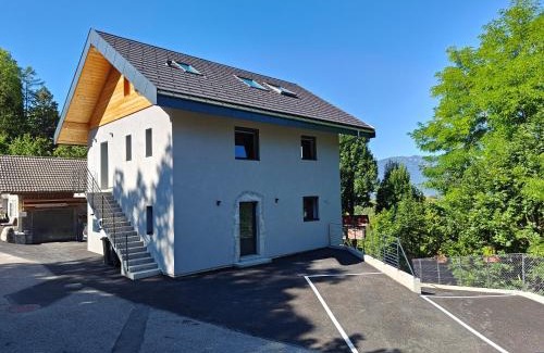 Rovagny Apartment | La Fruitière de Vérel, logements modulables neufs, calmes, entre lac et montagne, max 11 personnes
