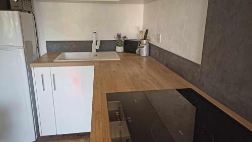 Lathuile Apartment | La Grange Piscine Indoor Pool and Spa Lake Annecy